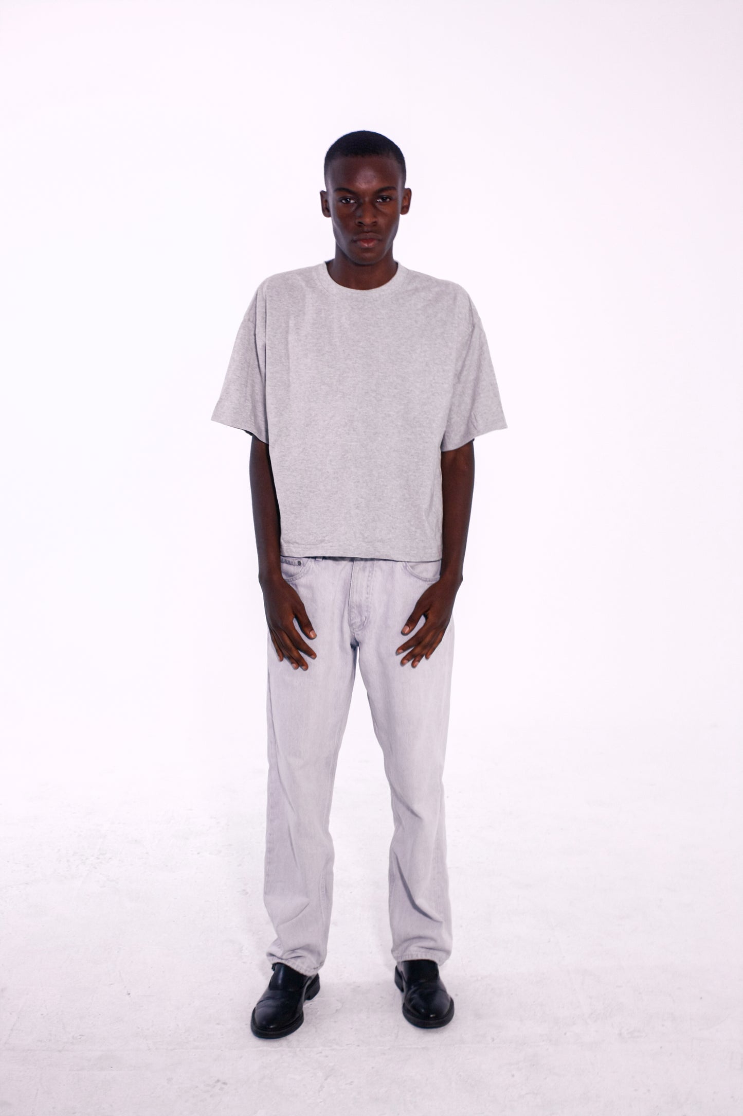 Camiseta Oversize Cropped Back Logo Grey